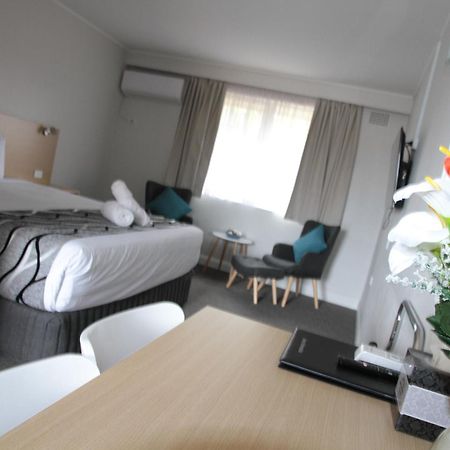 Country Gardens Motel 쿠나바라브란 외부 사진
